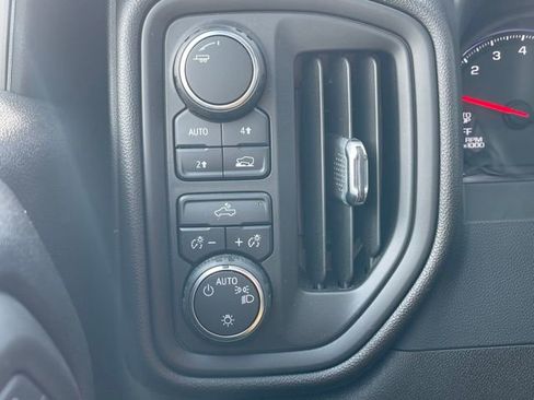 Used 2024 Chevrolet Silverado 1500 Custom image 13