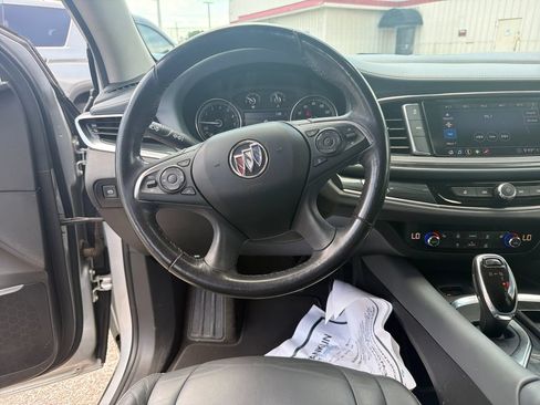 Used 2020 Buick Enclave Essence AWD/4WD image 16