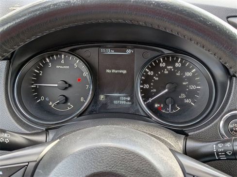 Used 2017 Nissan Rogue SV w/ SV Family Package image 21