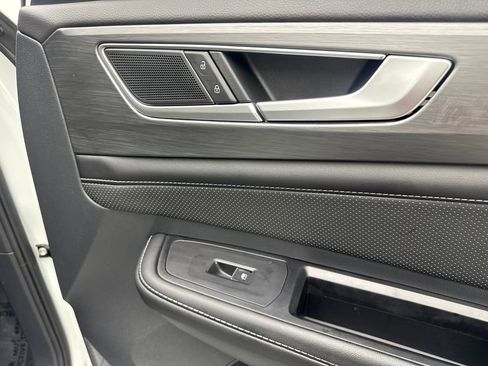 Used 2024 Volkswagen Atlas Cross Sport SE image 50