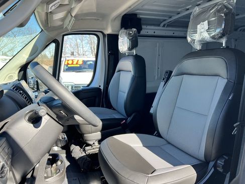 New 2023 RAM ProMaster 2500 image 13