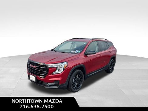 Used 2023 GMC Terrain SLE w/ Driver Convenience Package image 1