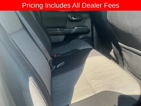 Used 2020 Toyota Tacoma TRD Off-Road AWD/4WD image 20