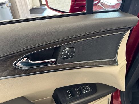 Used 2019 Lincoln Nautilus Select AWD/4WD image 38