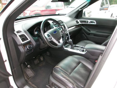 Used 2013 Ford Explorer Limited AWD/4WD image 5