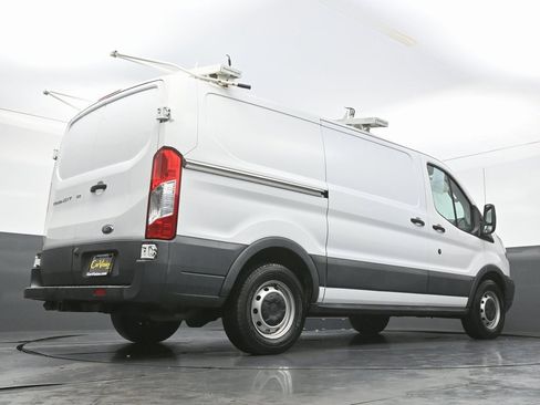 Used 2016 Ford Transit 150 130 Low Roof image 41