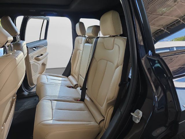 Used 2023 Jeep Grand Cherokee 4WD 4xe image 36