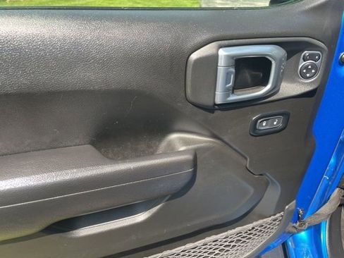 Used 2024 Jeep Wrangler Unlimited Sport AWD/4WD image 18