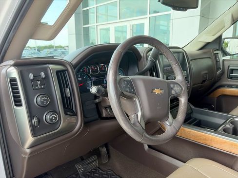 Used 2017 Chevrolet Silverado 1500 LTZ w/ Texas Edition AWD/4WD image 10