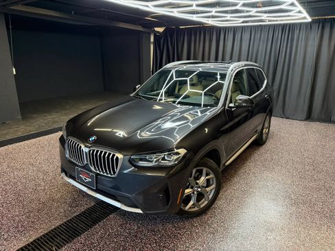 Used 2022 BMW X3 xDrive30i w/ Convenience Package AWD/4WD image 2