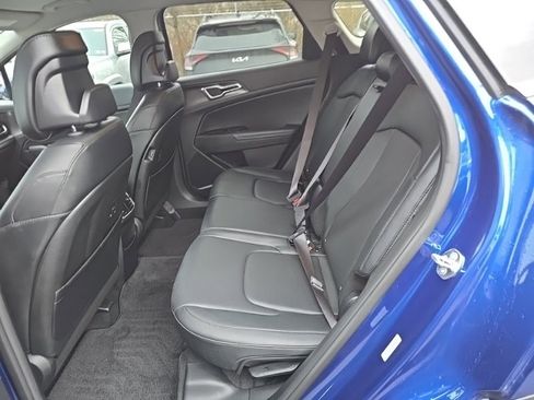 Certified 2025 Kia Sportage EX image 26