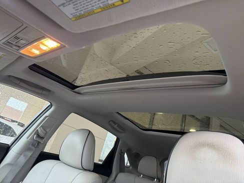 Used 2009 Toyota Venza image 11