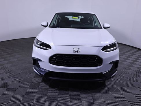 Used 2024 Honda HR-V LX image 2