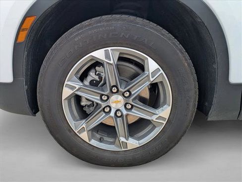 Used 2025 Chevrolet Blazer LT image 19