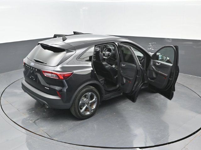 Certified 2025 Ford Escape ST-Line AWD/4WD image 26