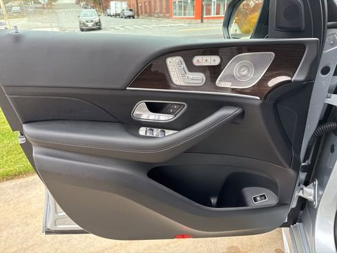 Certified 2025 Mercedes-Benz GLS 450 4MATIC image 15