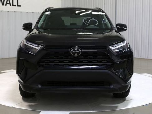 Used 2024 Toyota RAV4 XLE image 3