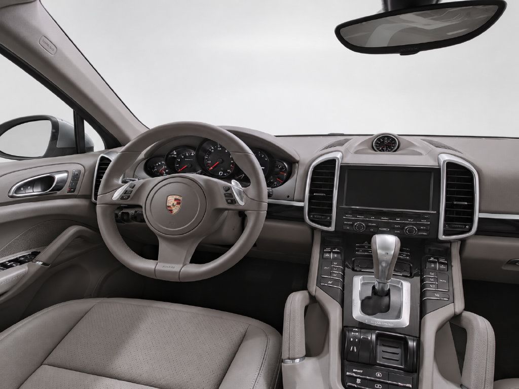 Used 2012 Porsche Cayenne AWD/4WD image 12