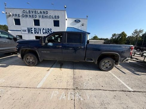 Used 2022 Chevrolet Silverado 2500 W/T w/ WT Convenience Package AWD/4WD image 42