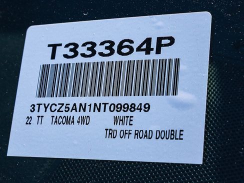 Used 2022 Toyota Tacoma TRD Off-Road image 28