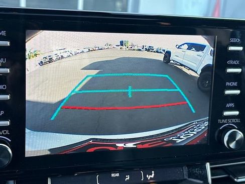 Used 2023 Toyota Sienna XLE image 26