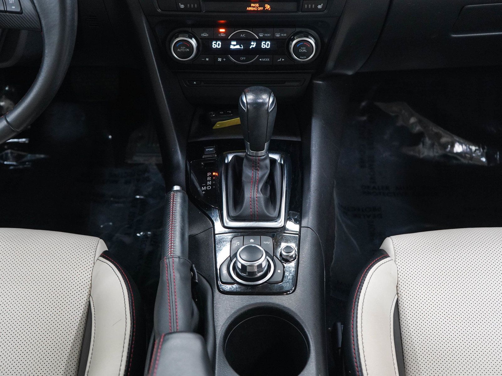 Used 2014 MAZDA MAZDA3 s Grand Touring FWD image 16