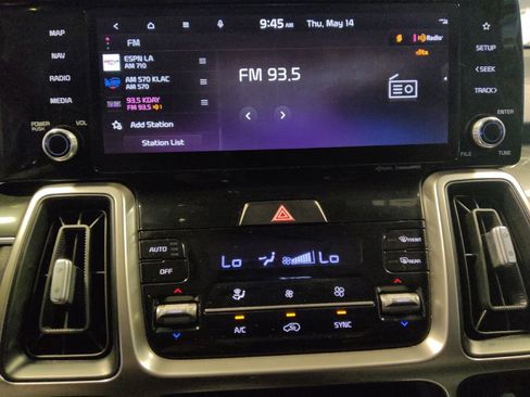 Used 2023 Kia Sorento S w/ Panoramic Sunroof Package FWD image 25