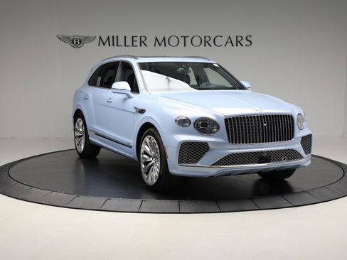 New 2025 Bentley Bentayga image 11