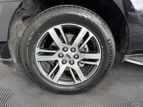 Used 2022 Ford Expedition Max Limited AWD/4WD image 34