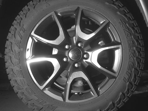 Used 2025 Jeep Compass Trailhawk image 15