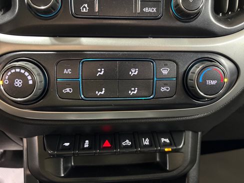 Used 2022 Chevrolet Colorado LT w/ Safety Package image 29