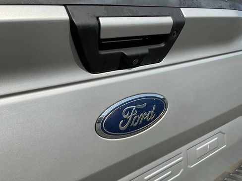 Used 2018 Ford F150 XLT w/ Equipment Group 302A Luxury AWD/4WD image 14