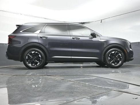 Used 2025 Kia Sorento S FWD image 37