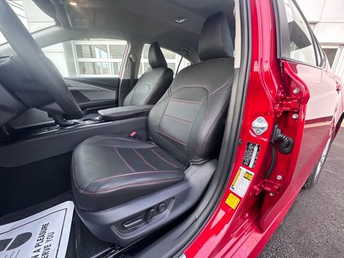 Used 2025 Toyota Camry LE image 14