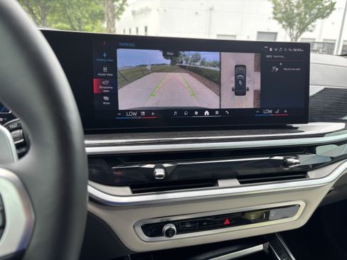 Certified 2024 BMW X7 M60i w/ Executive Package AWD/4WD image 31