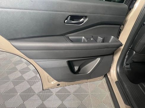 Used 2025 Nissan Pathfinder Rock Creek image 29