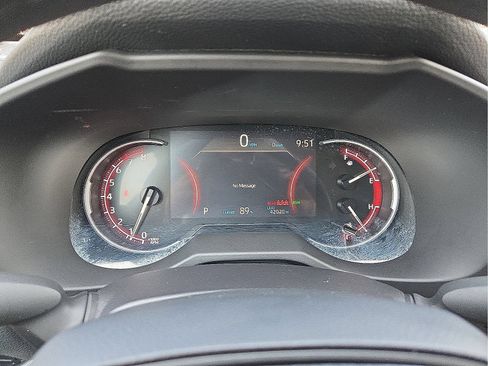 Used 2025 Toyota RAV4 XLE AWD/4WD image 23