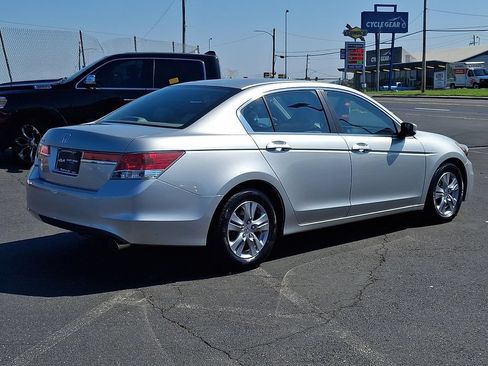 Used 2012 Honda Accord LX image 6
