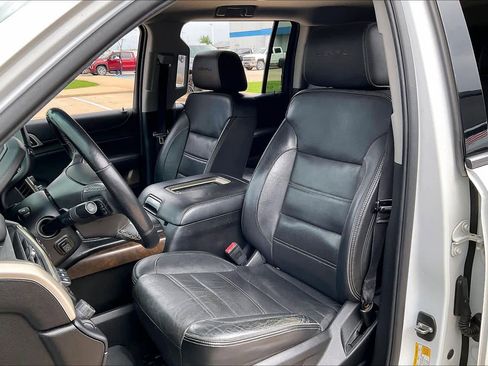 Used 2018 GMC Yukon XL Denali image 8