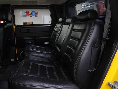 Used 2005 HUMMER H2 SUT w/ Preferred Equipment Group image 37