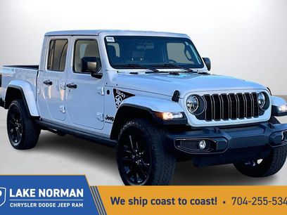 Certified 2025 Jeep Gladiator Sport