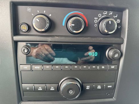 New 2025 Chevrolet Express 2500 w/ Driver Convenience Package image 26