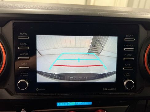 Used 2022 Toyota Tacoma SR AWD/4WD image 15