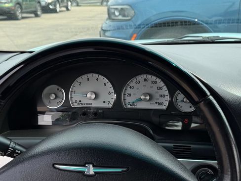 Used 2003 Ford Thunderbird RWD image 12