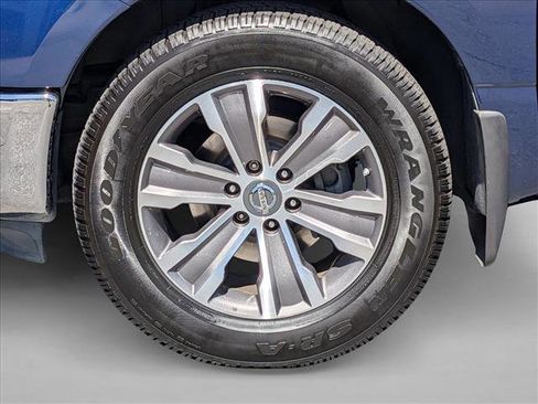 Used 2017 Nissan Titan SL RWD image 22
