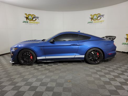 Used 2021 Ford Mustang Shelby GT500 w/ Technology Package image 4