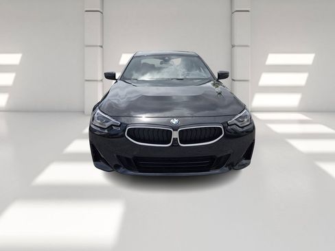Used 2025 BMW 230i Coupe RWD image 3