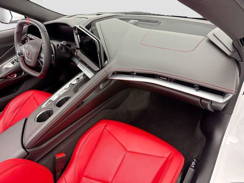 Used 2026 Chevrolet Corvette Stingray Convertible w/ 1LT RWD image 16
