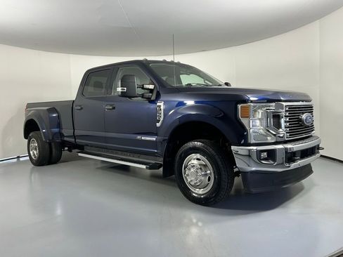 Used 2022 Ford F350 XLT w/ XLT Value Package AWD/4WD image 1