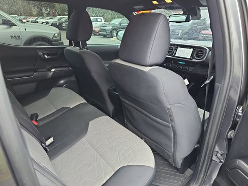 Used 2023 Toyota Tacoma TRD Off-Road w/ Technology Package image 10